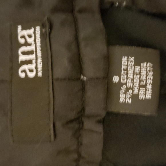 Soft velvety matetial capri's - Picture 6 of 6